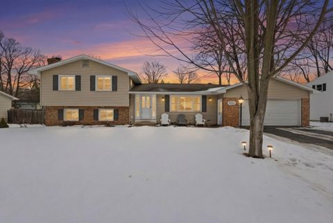 Photo of 3504 York Street, Norton Shores City, MI 49441 (MLS # 71026006041)