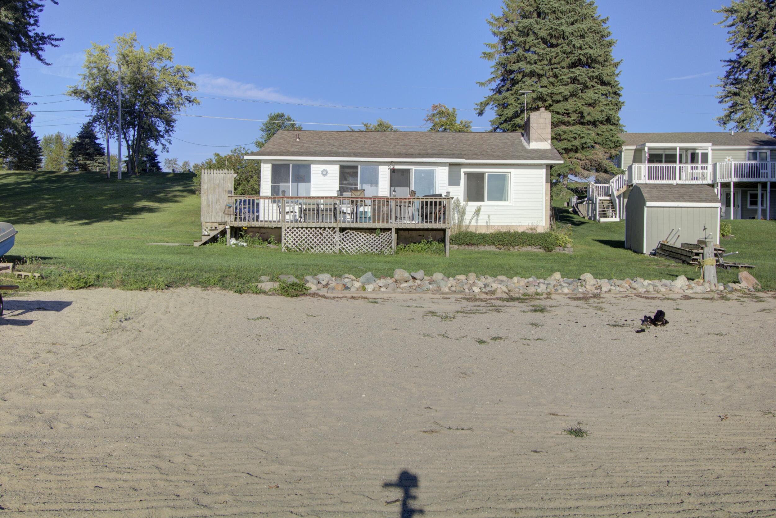 2761 N Johnson Road