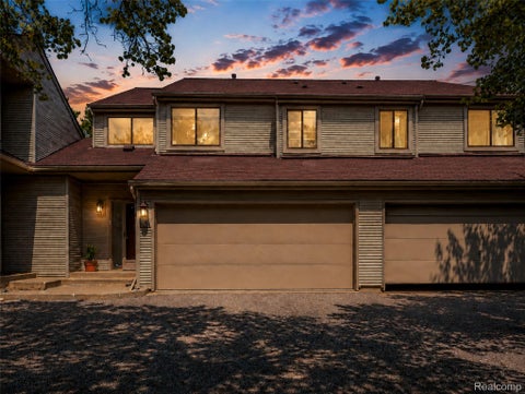 Photo of 754 Ashley Circle, Rochester Hills City, MI 48307 (MLS # 20261049734)