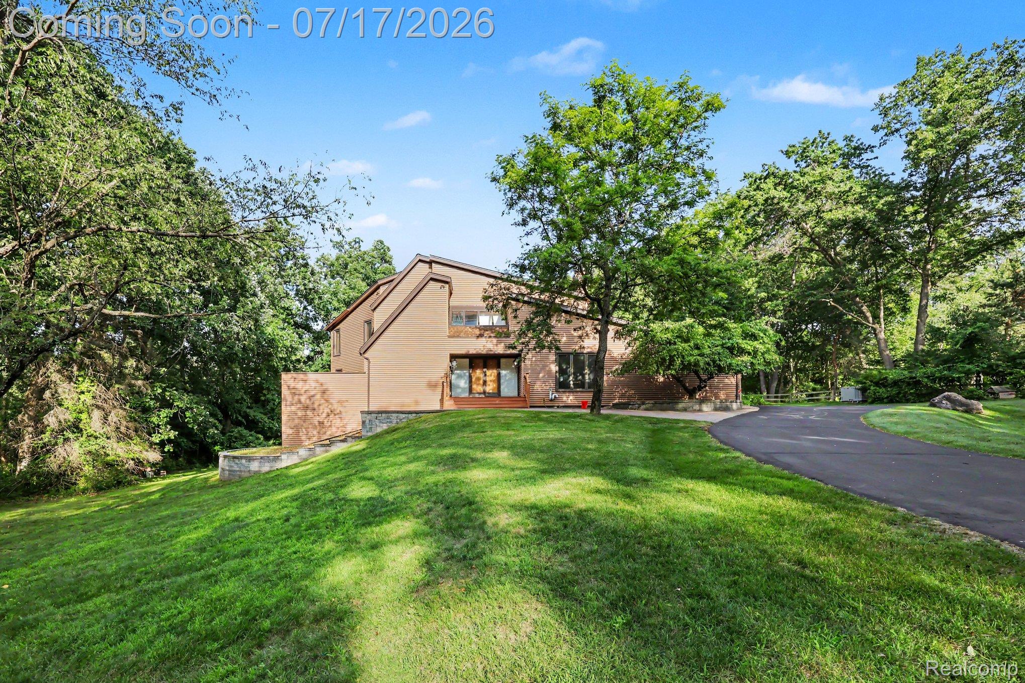5685 Paint Valley Drive