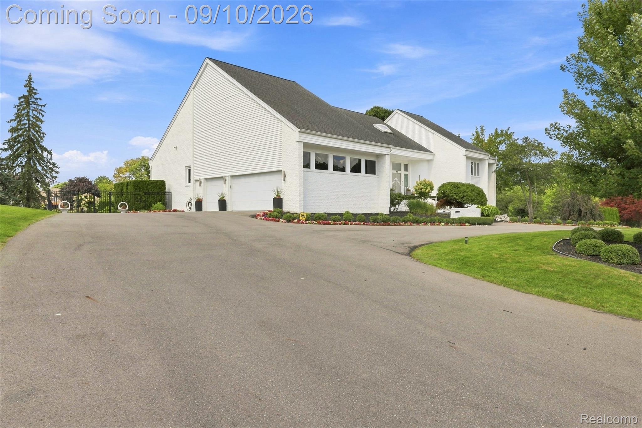 3802 Columbia Drive
