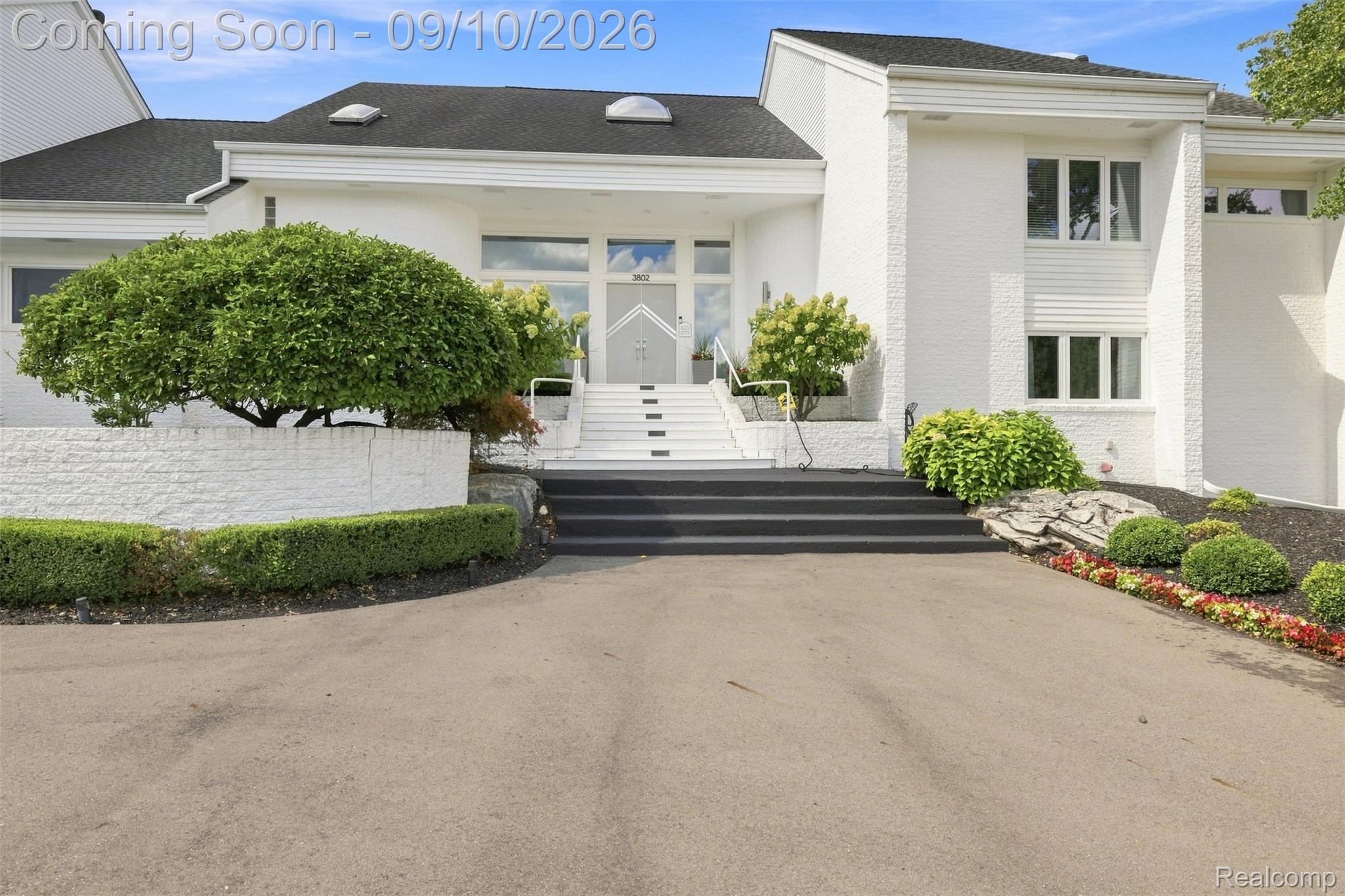 3802 Columbia Drive