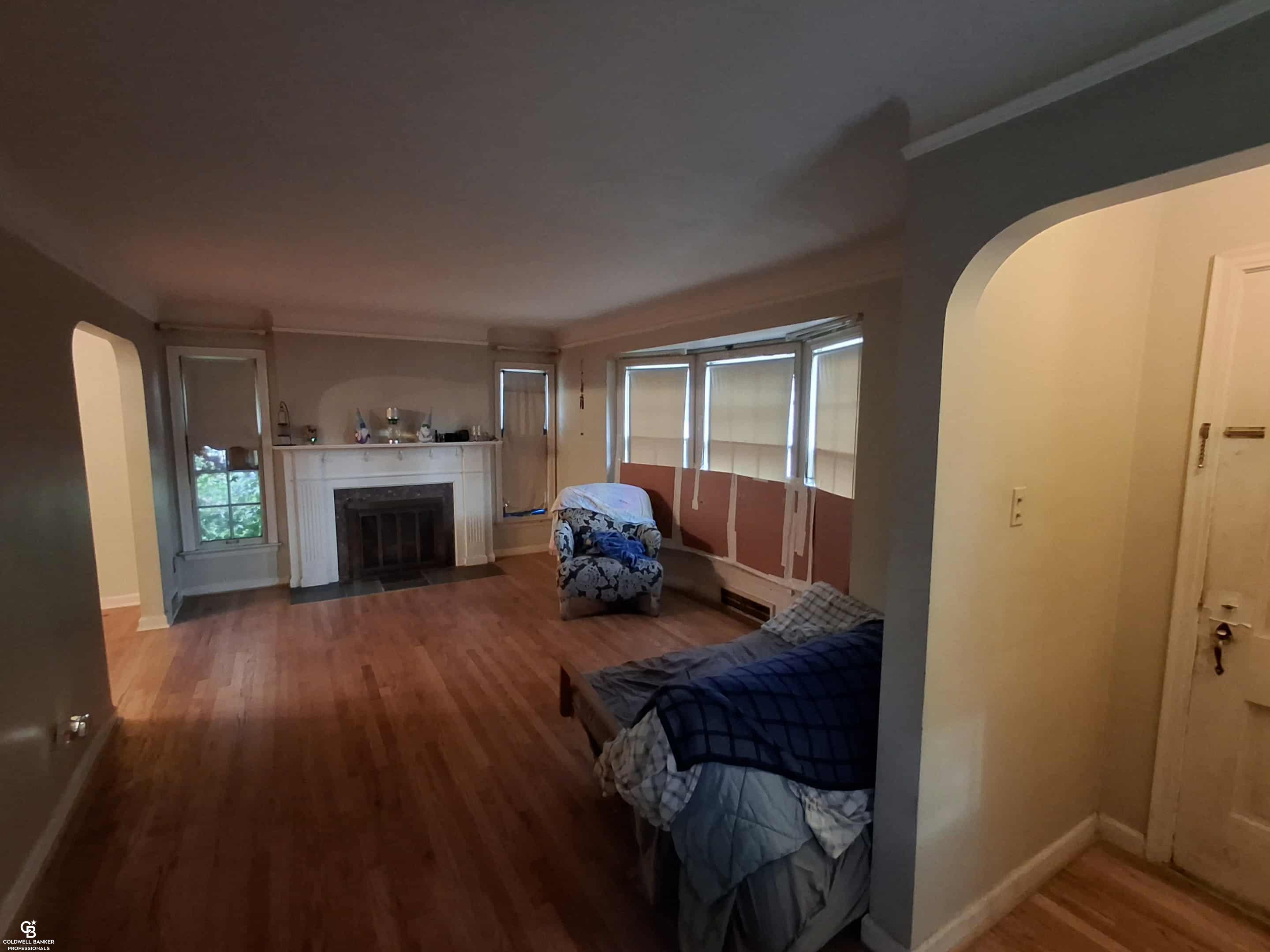 1034 EMMONS Boulevard