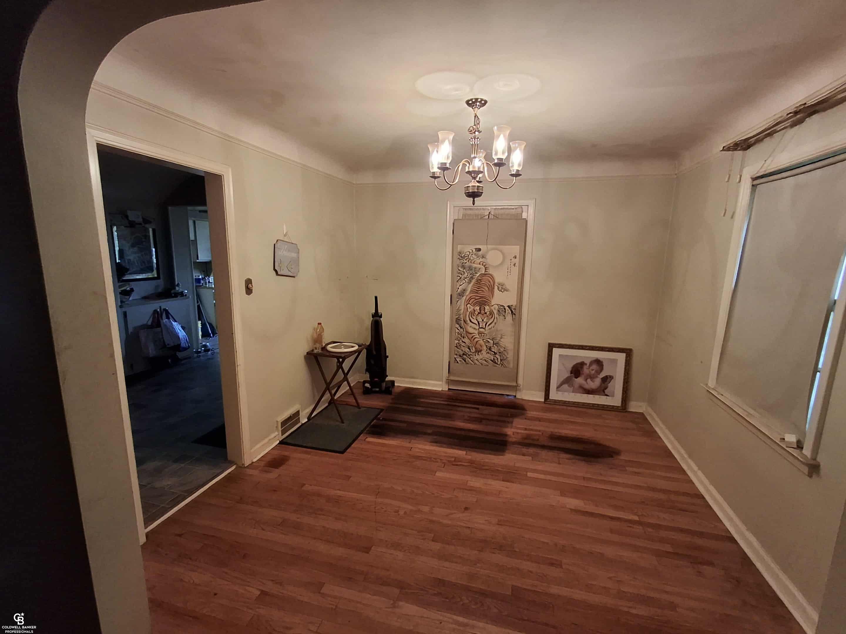 1034 EMMONS Boulevard