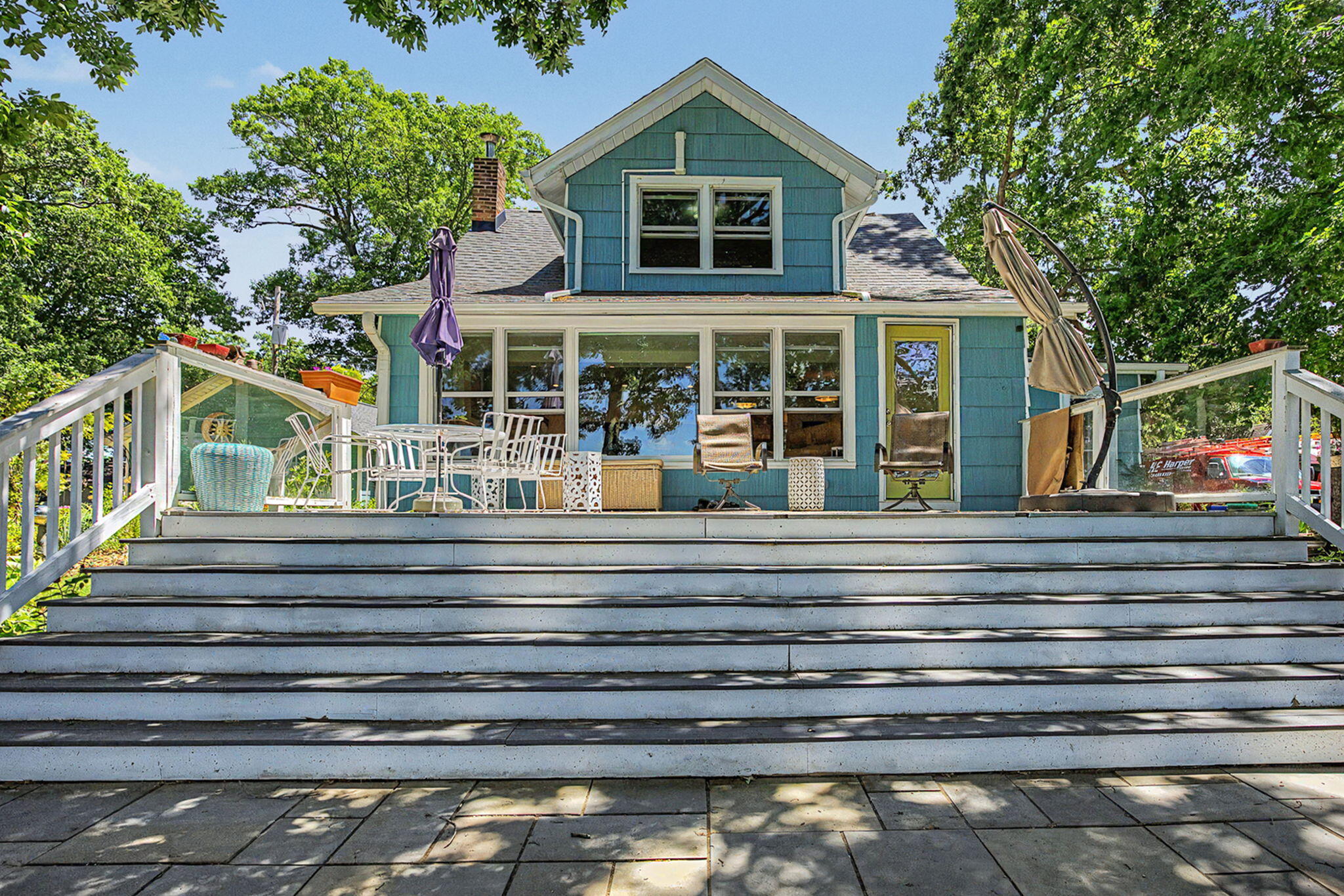 8565 Oakwood Court