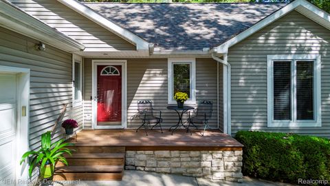 925 Sarah Road Putnam Township MI 48169