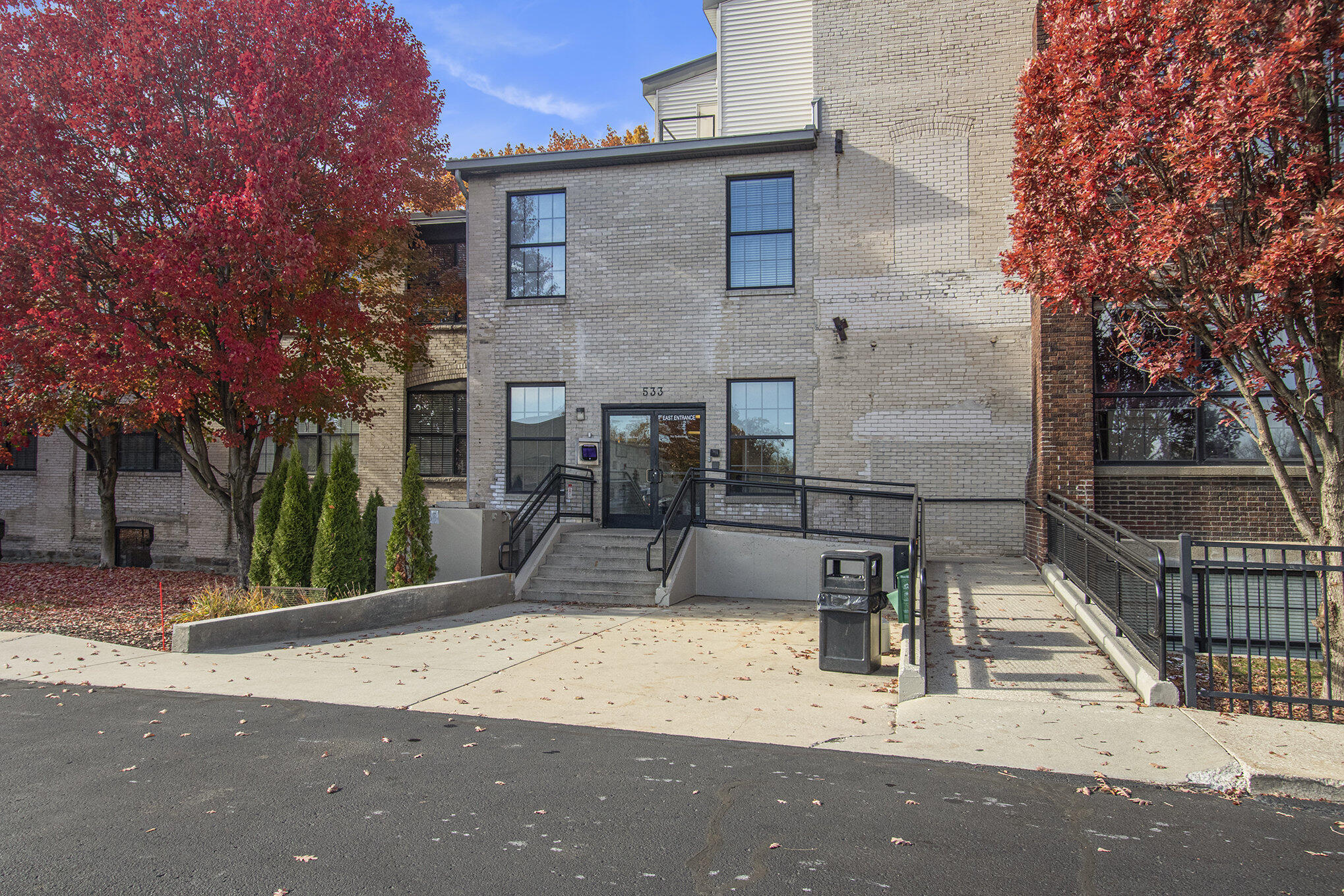 533 Columbia Avenue 121