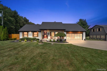 47037 Sugarbush Road Chesterfield Township MI 48047
