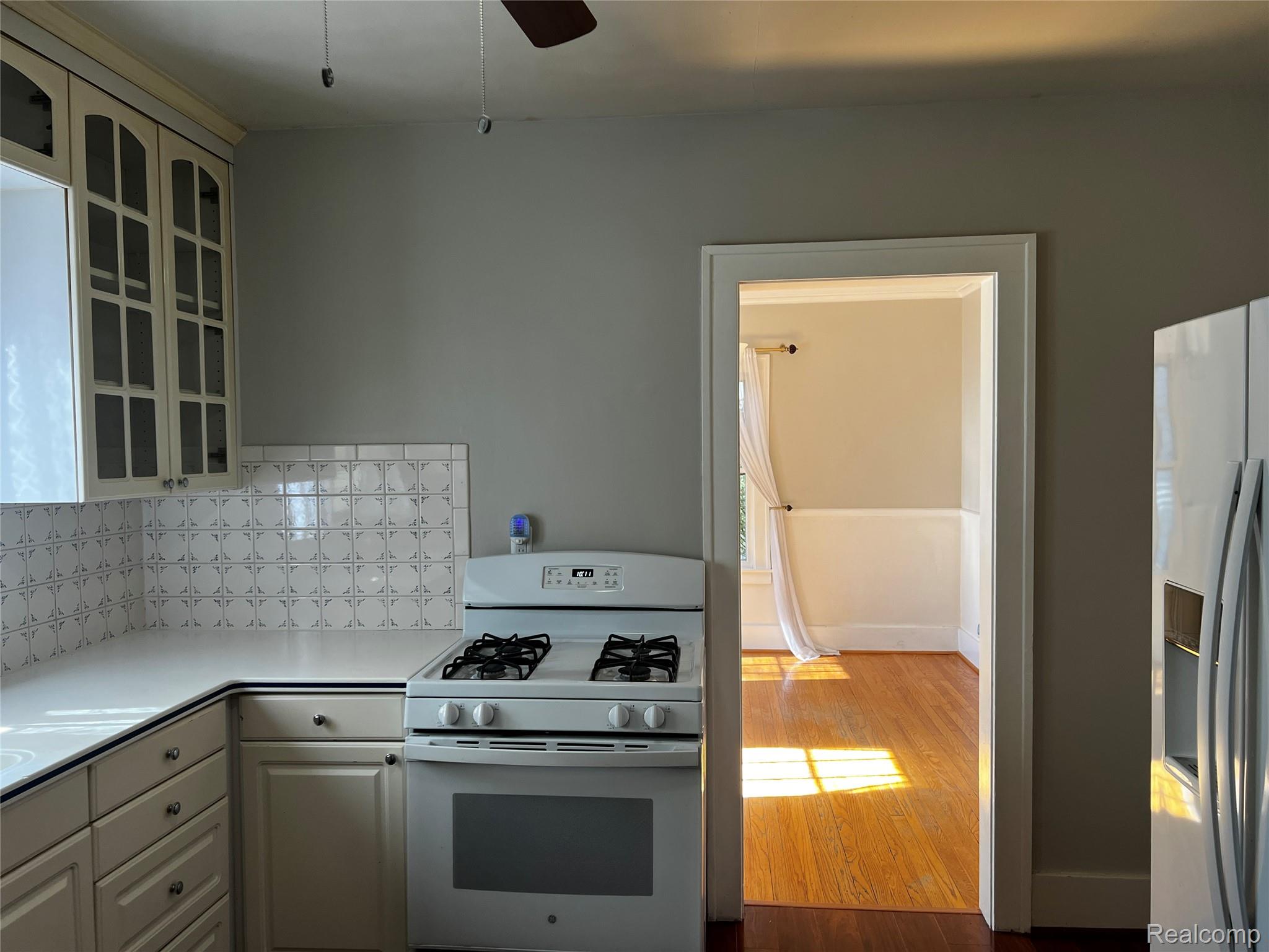 Birmingham, Michigan 48009, United States, 3 Bedrooms Bedrooms, ,2 BathroomsBathrooms,Residential,Active,256291