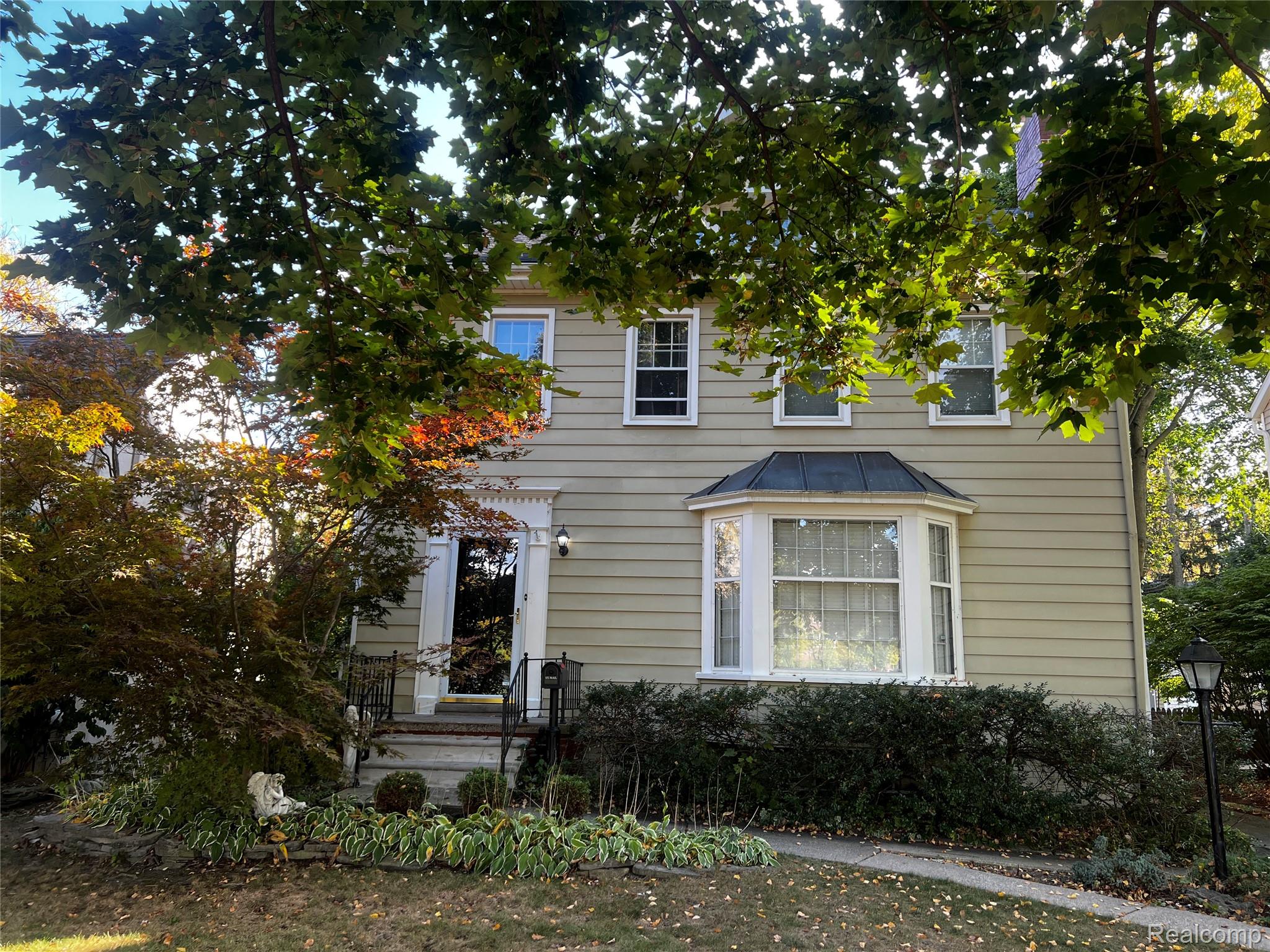 Birmingham, Michigan 48009, United States, 3 Bedrooms Bedrooms, ,2 BathroomsBathrooms,Residential,Active,256291