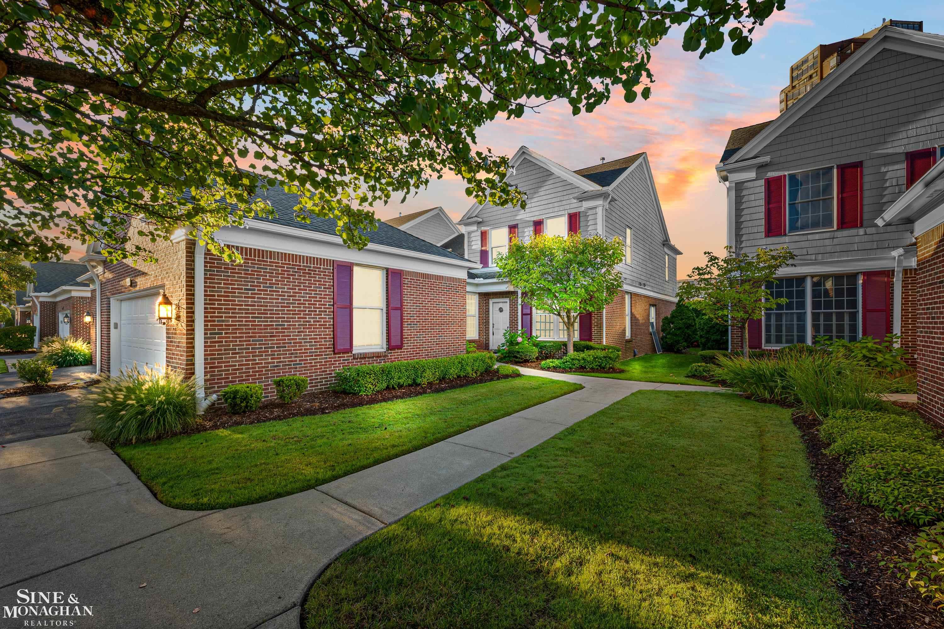 9004 Harbor Place Drive