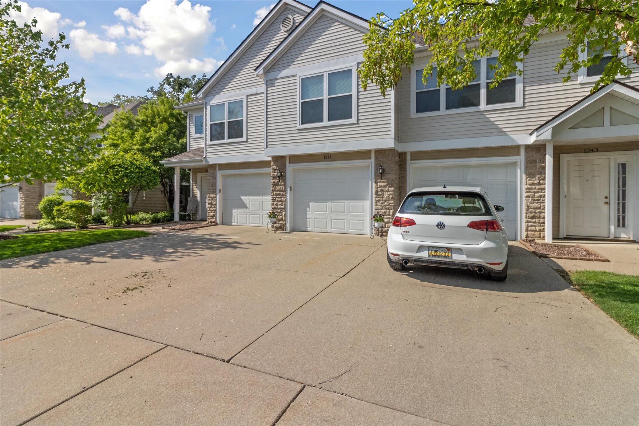 1241 Meadow Lane