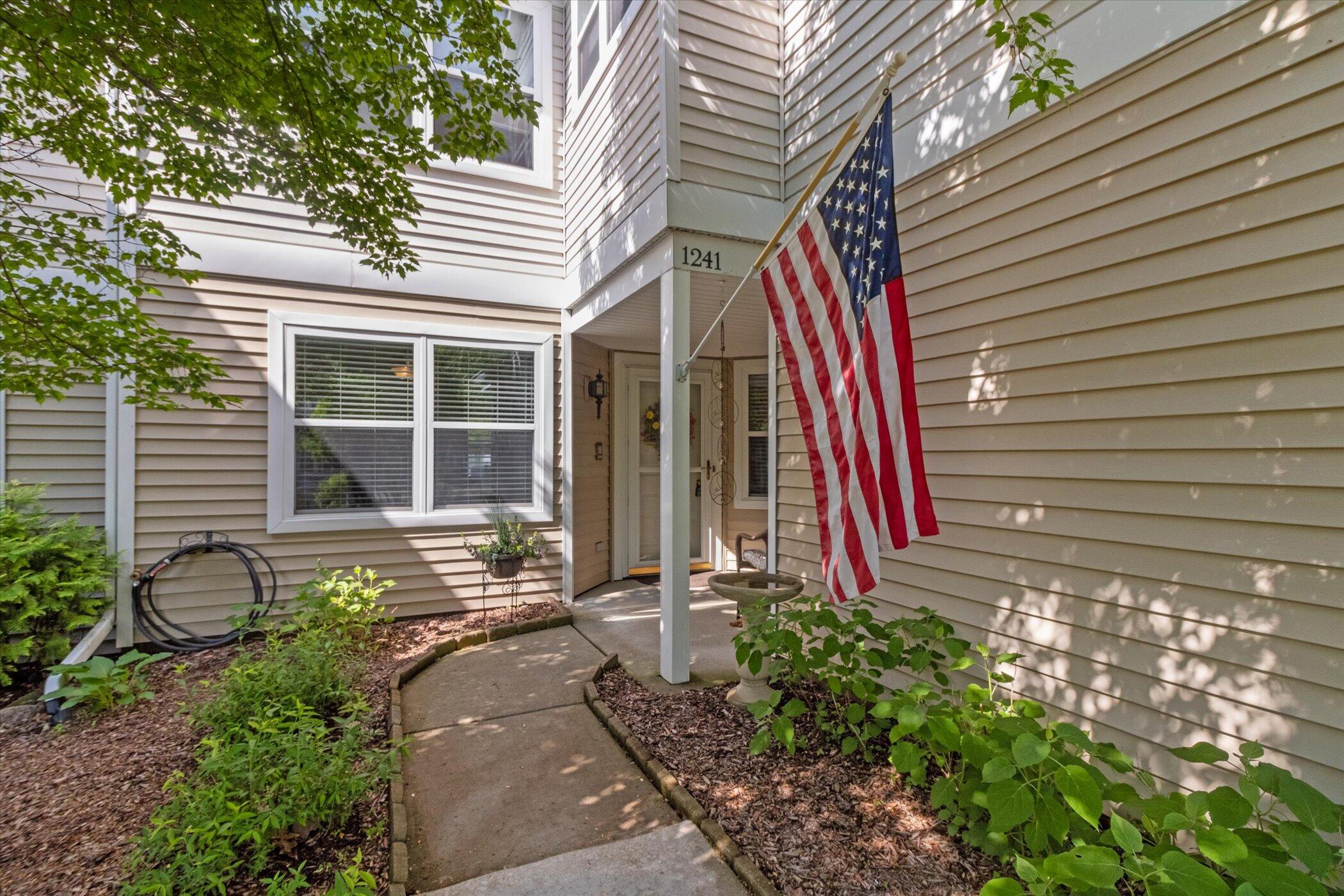 1241 Meadow Lane
