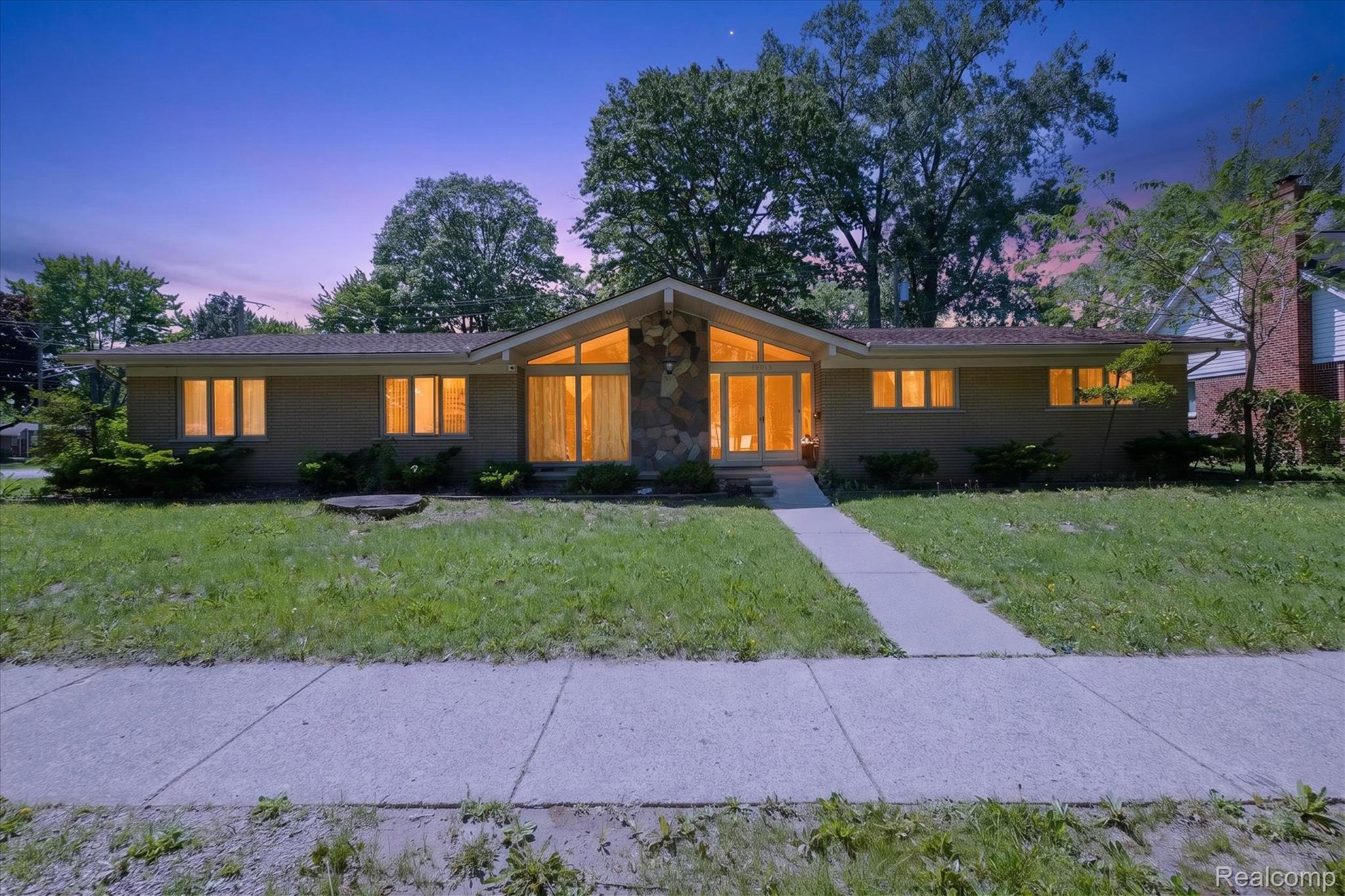 28013 Roan Drive