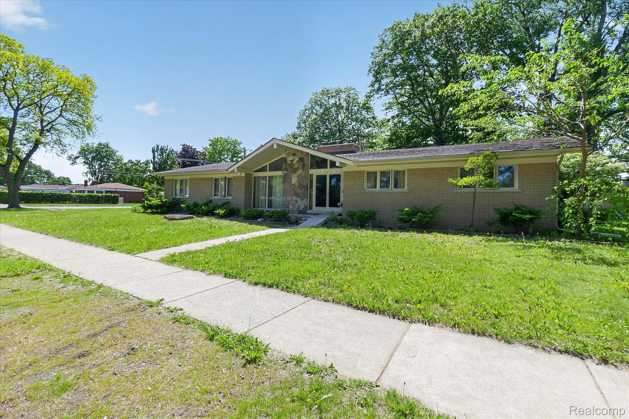 28013 Roan Drive