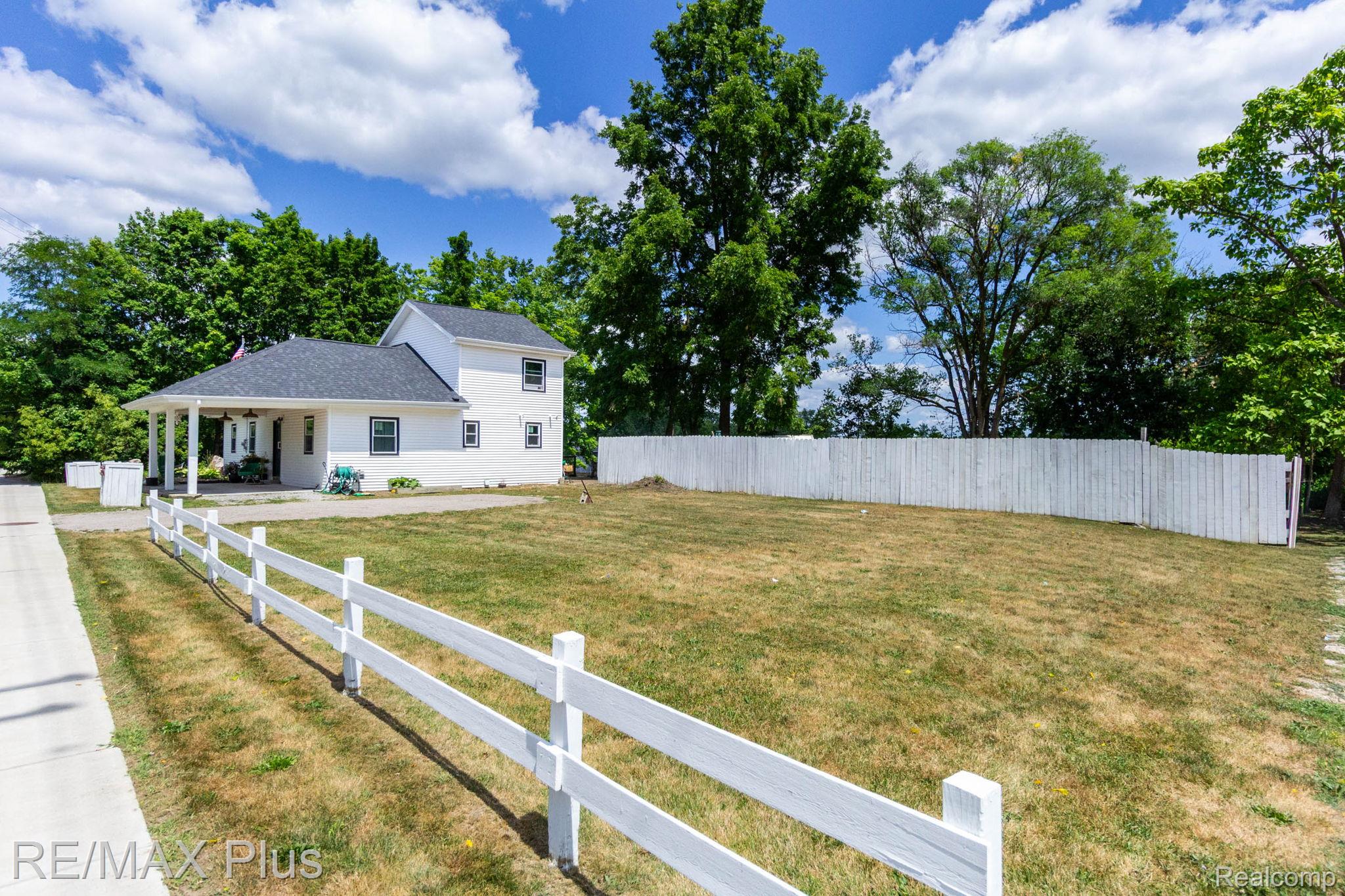 6339 Gale Road