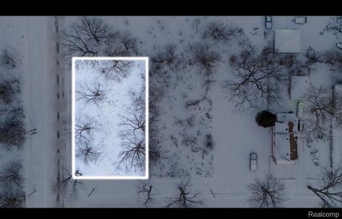 2320 Lincoln Avenue Saginaw City MI 48601