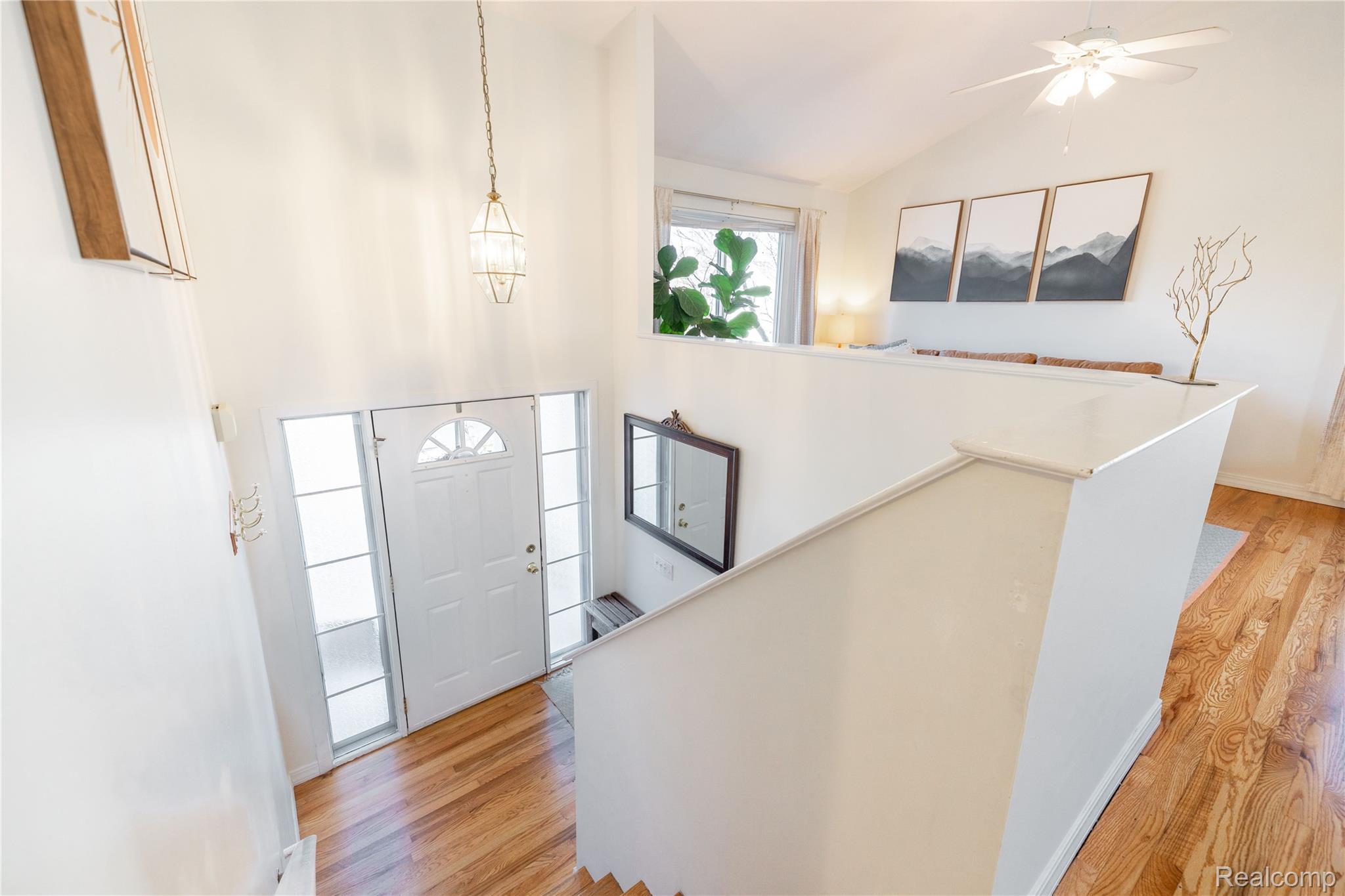 907 Huntclub Boulevard