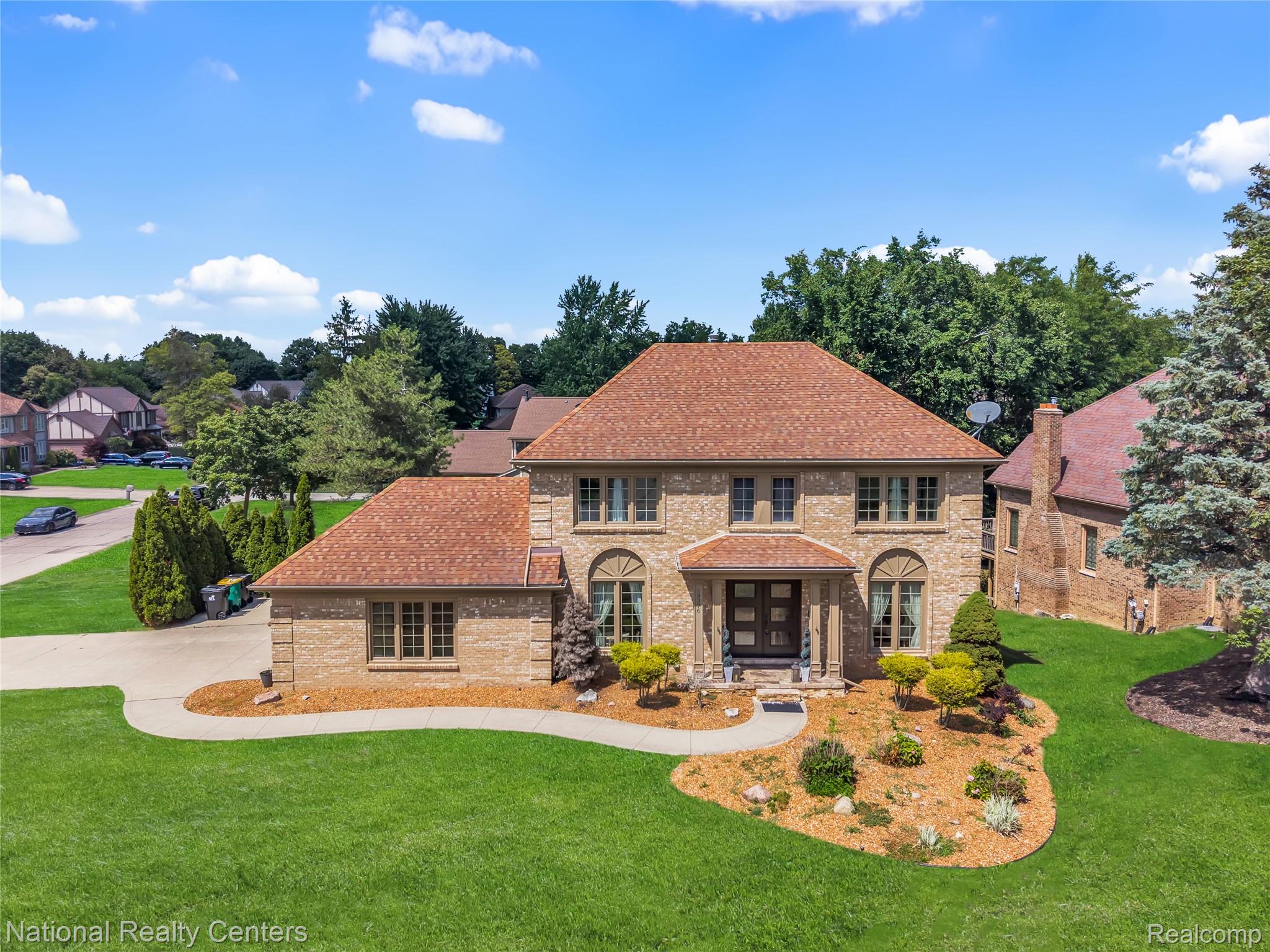 39376 Heatherbrook Drive