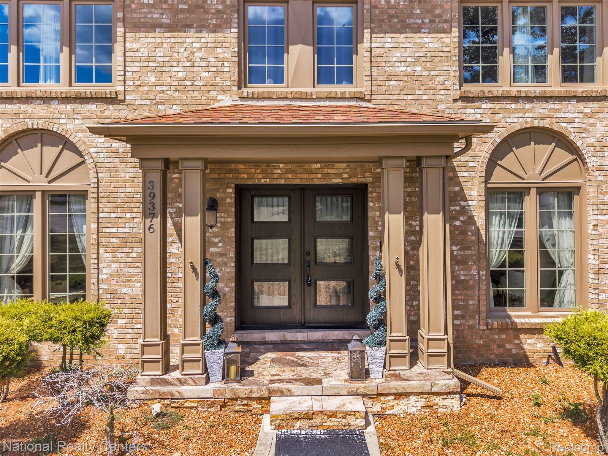 39376 Heatherbrook Drive