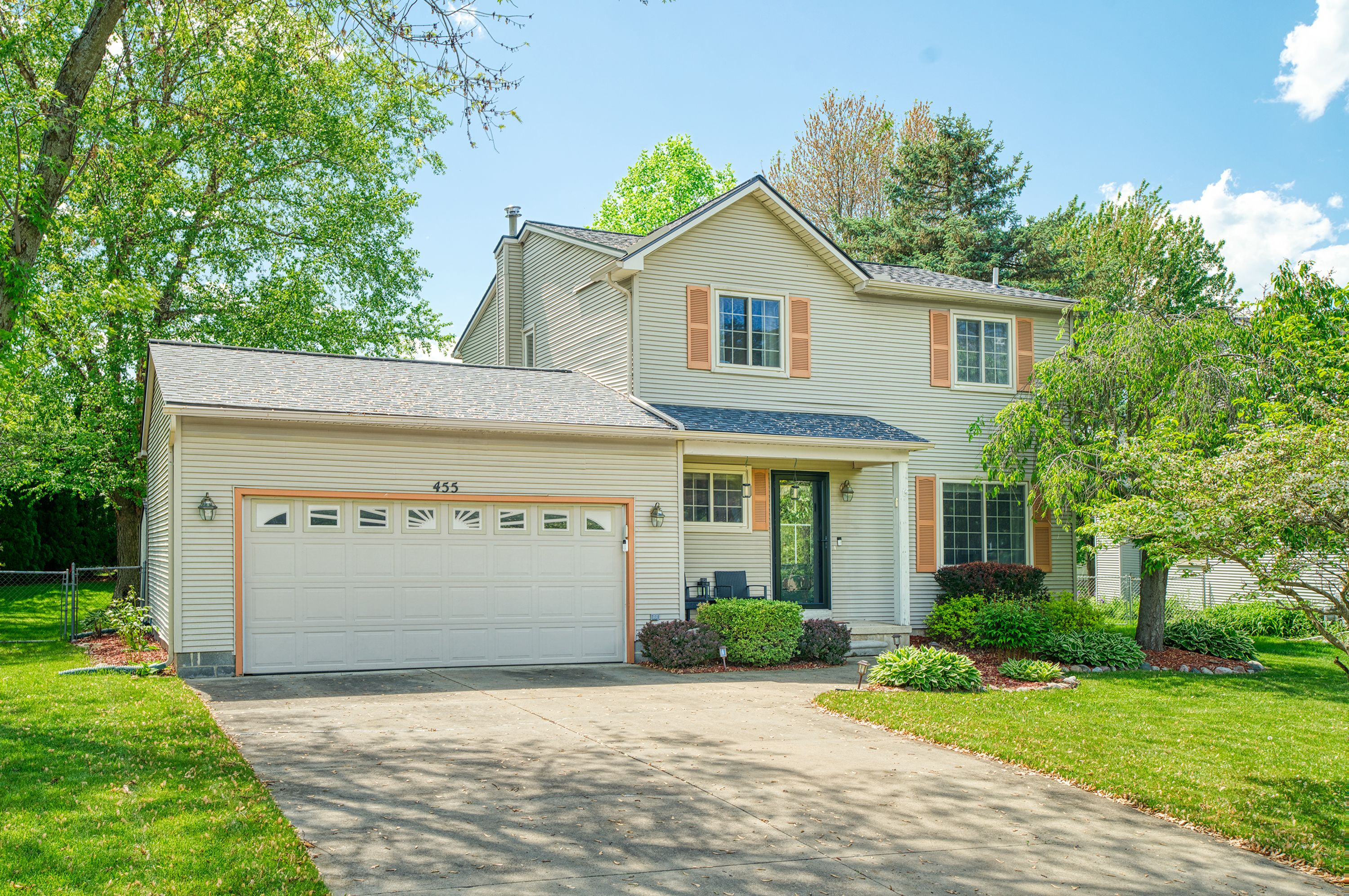 455 EAGLE Way