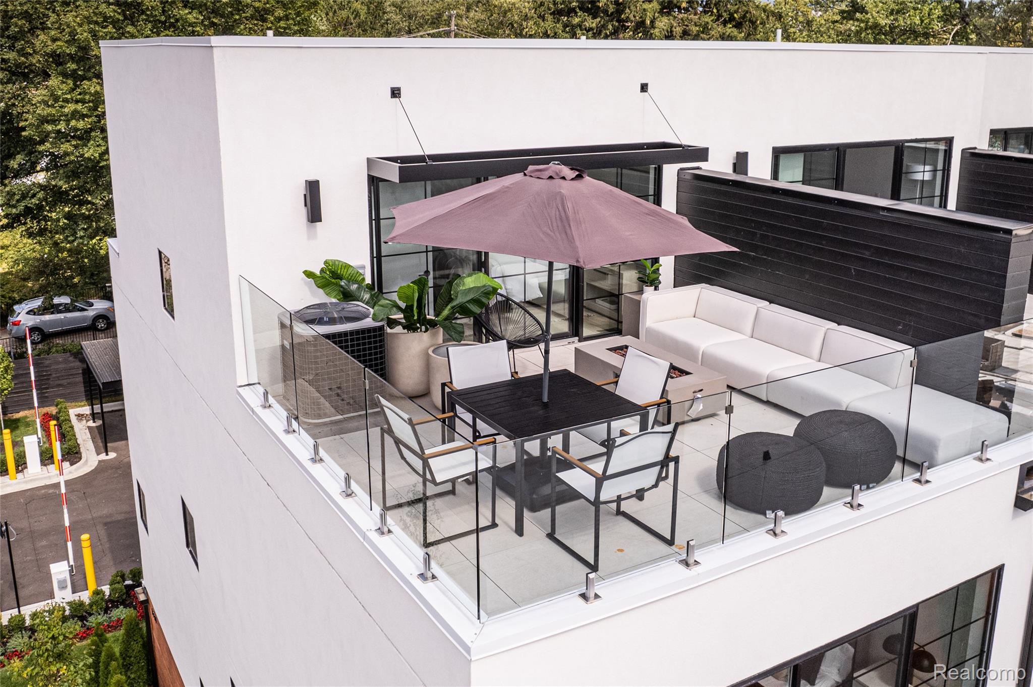 533 E Harrison Avenue 36