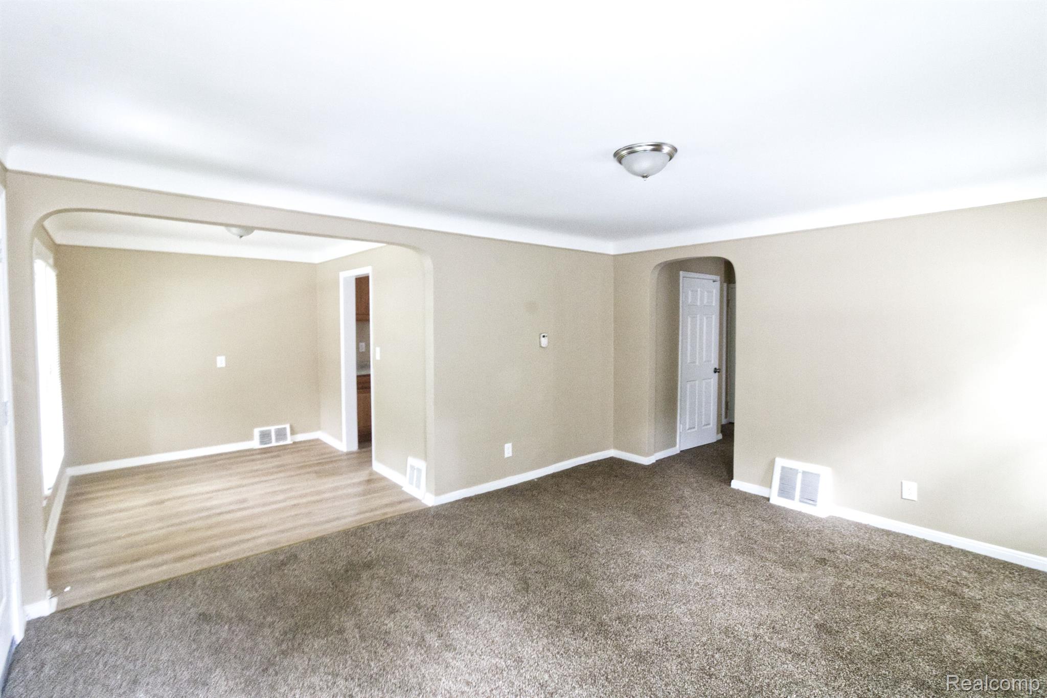 8095 NORTHLAWN Street