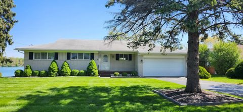 2982 Shawnee Lane Waterford Charter Township Oakland MI 48329