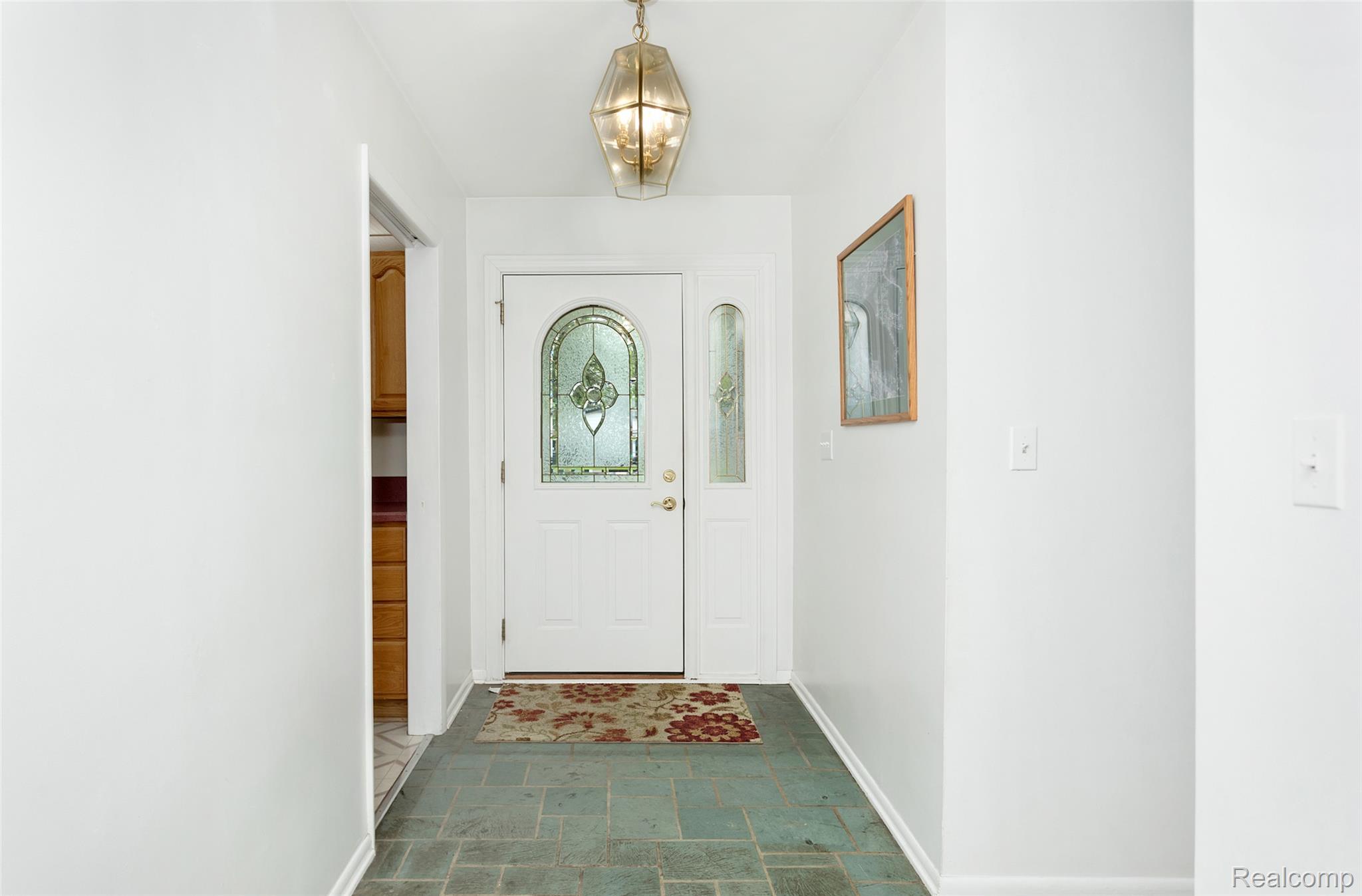 2982 Shawnee Lane