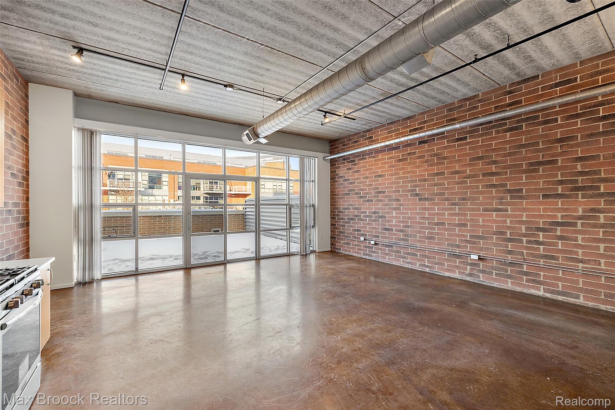 333 E Parent Avenue 16