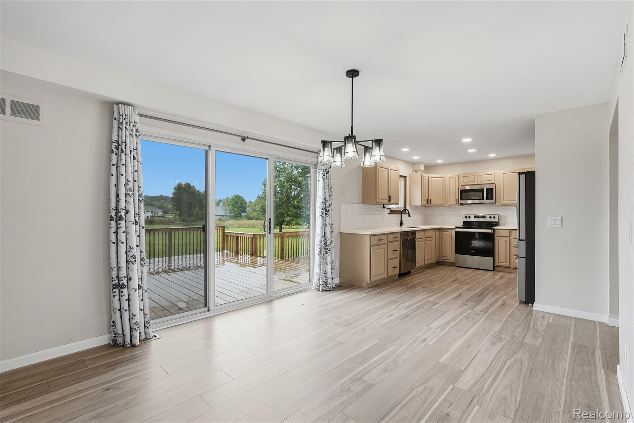 2800 Cedar Valley Drive