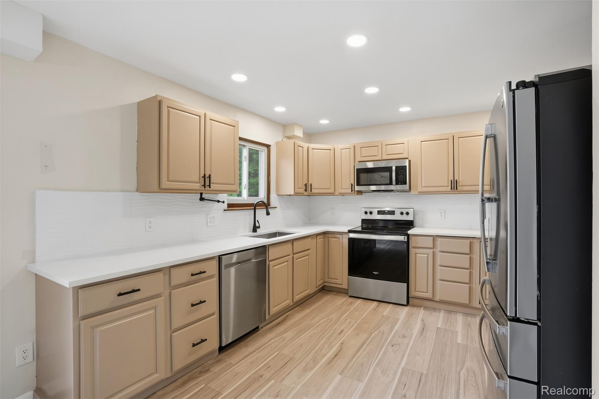 2800 Cedar Valley Drive