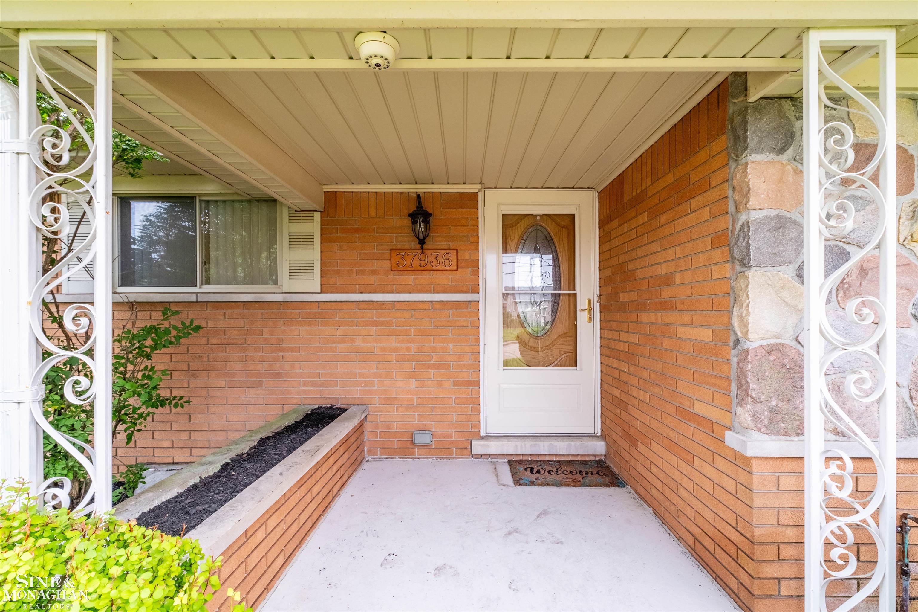 37936 Seaway Ct Court