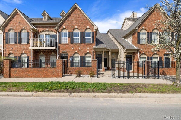 24009 VANCE AVE, HAZEL PARK, MI 48030 - Image fbffc3d2fcb4520c3ee3ebaac9a0dc6f/4160073561