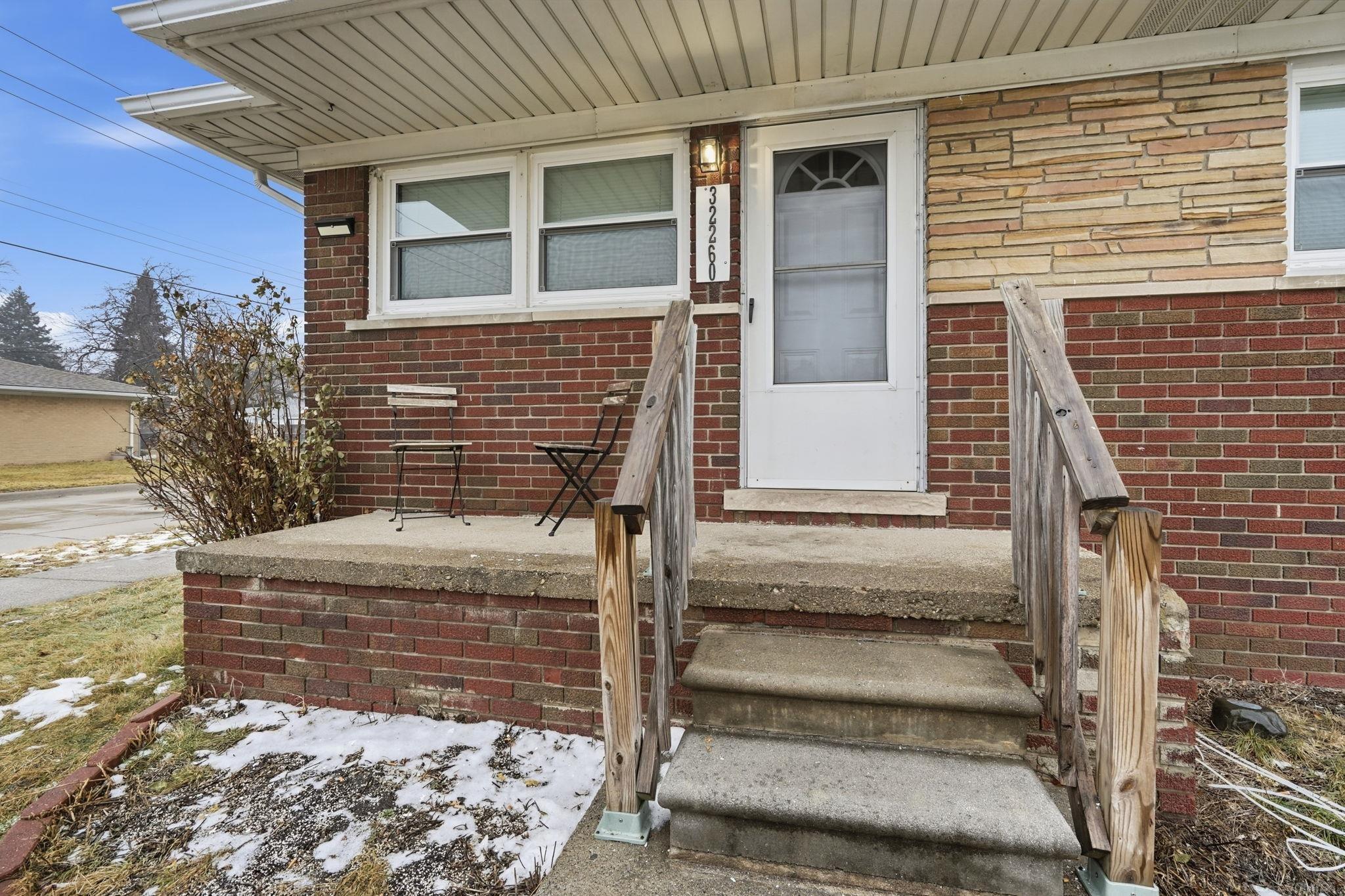 32260 Linderman Avenue