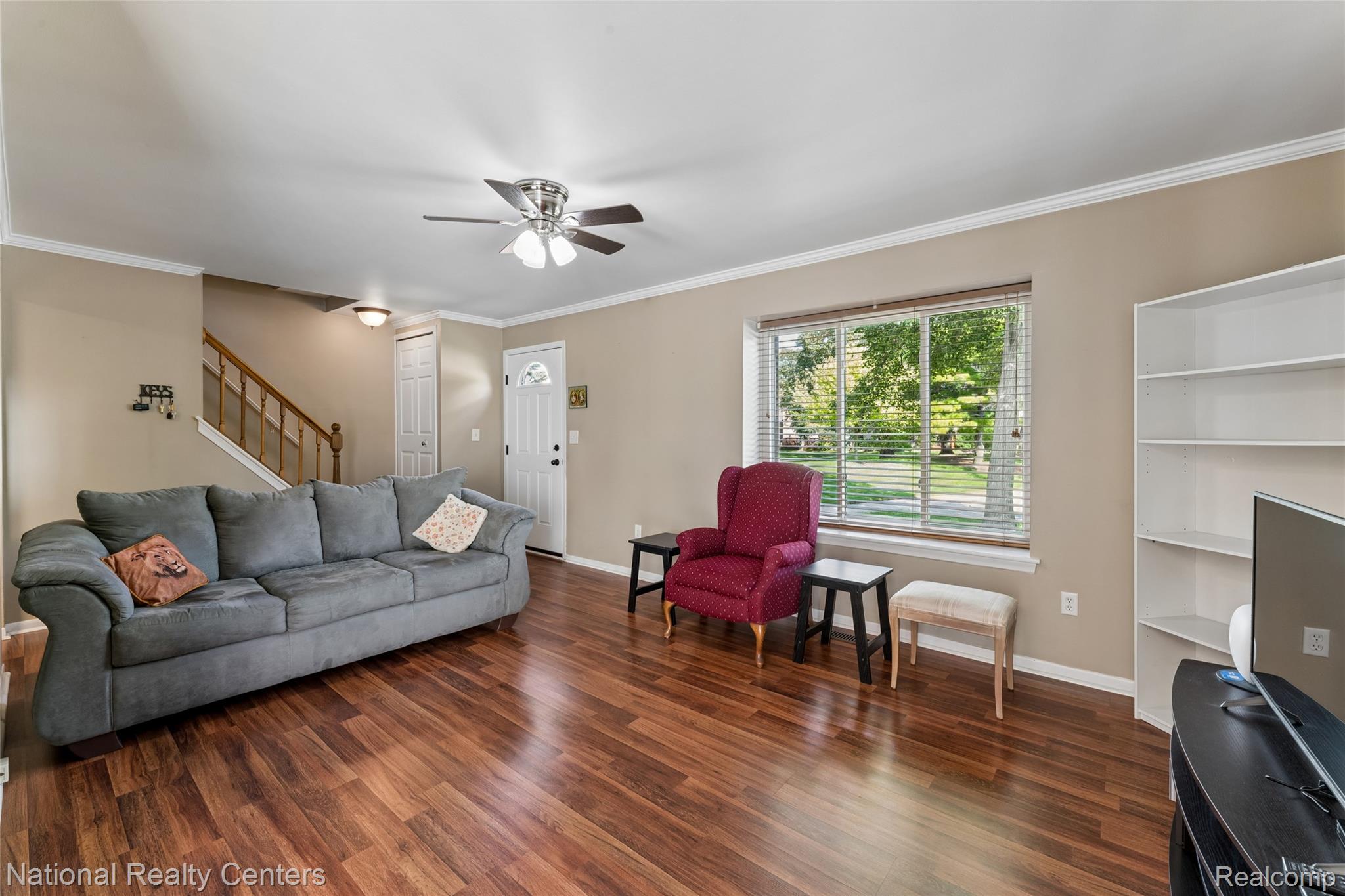 41646 BEDFORD DR