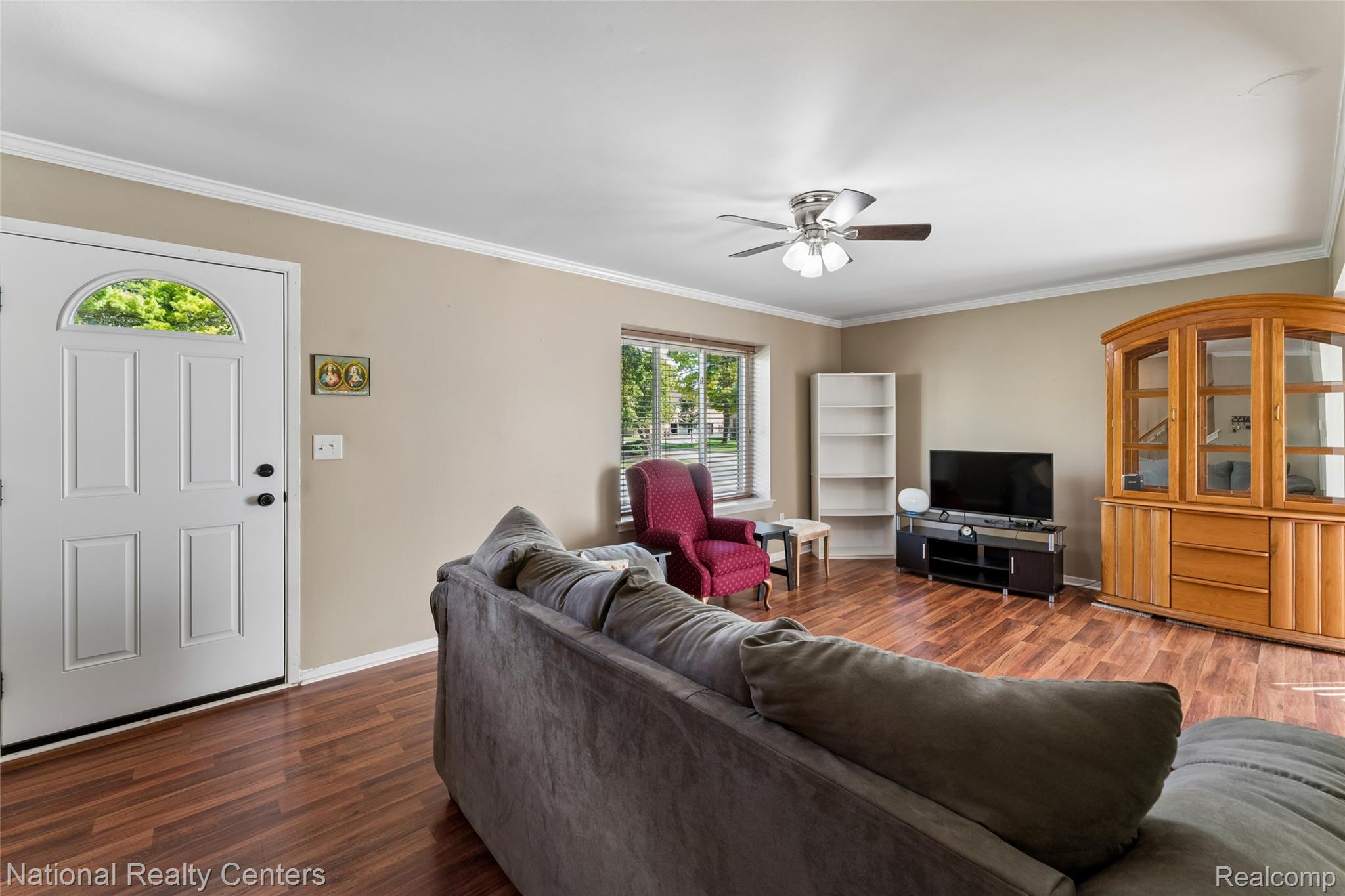 41646 BEDFORD DR