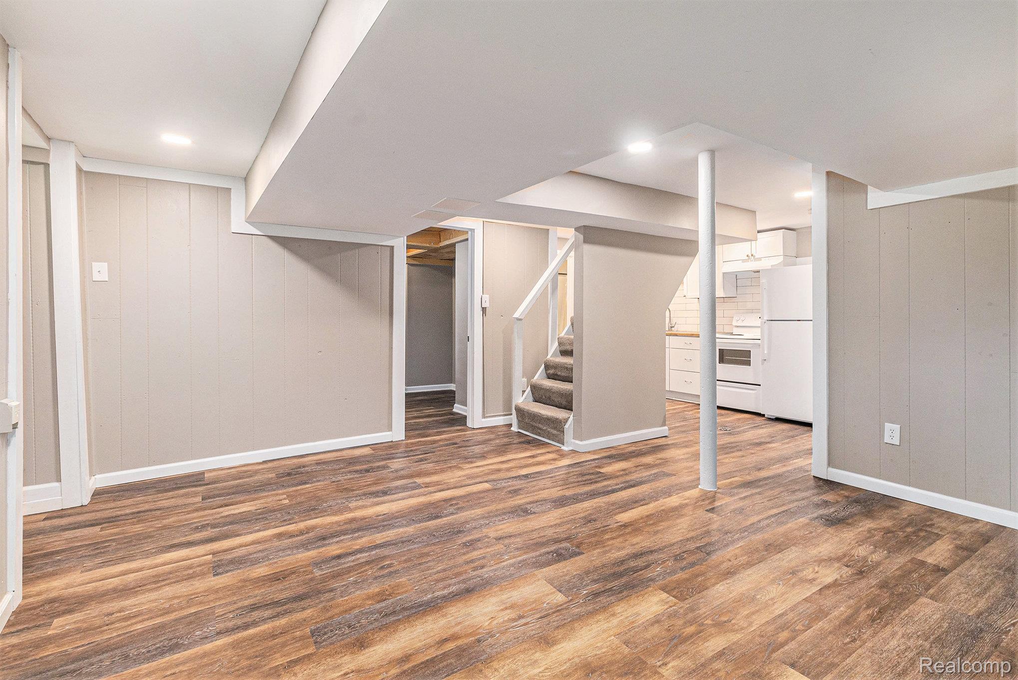 Lake Orion Village, Michigan 48362, United States, 3 Bedrooms Bedrooms, ,2 BathroomsBathrooms,Residential,Active,153323