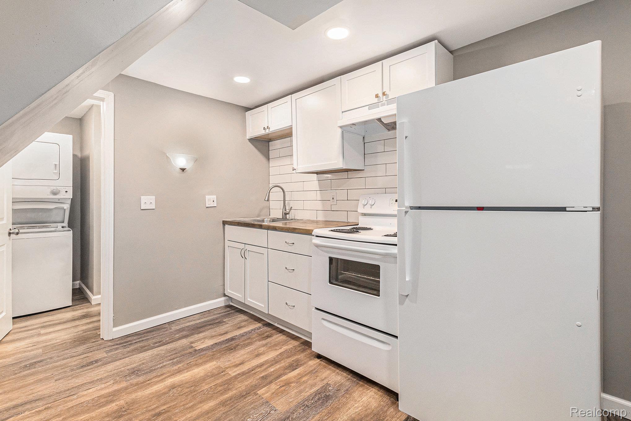 Lake Orion Village, Michigan 48362, United States, 3 Bedrooms Bedrooms, ,2 BathroomsBathrooms,Residential,Active,153323