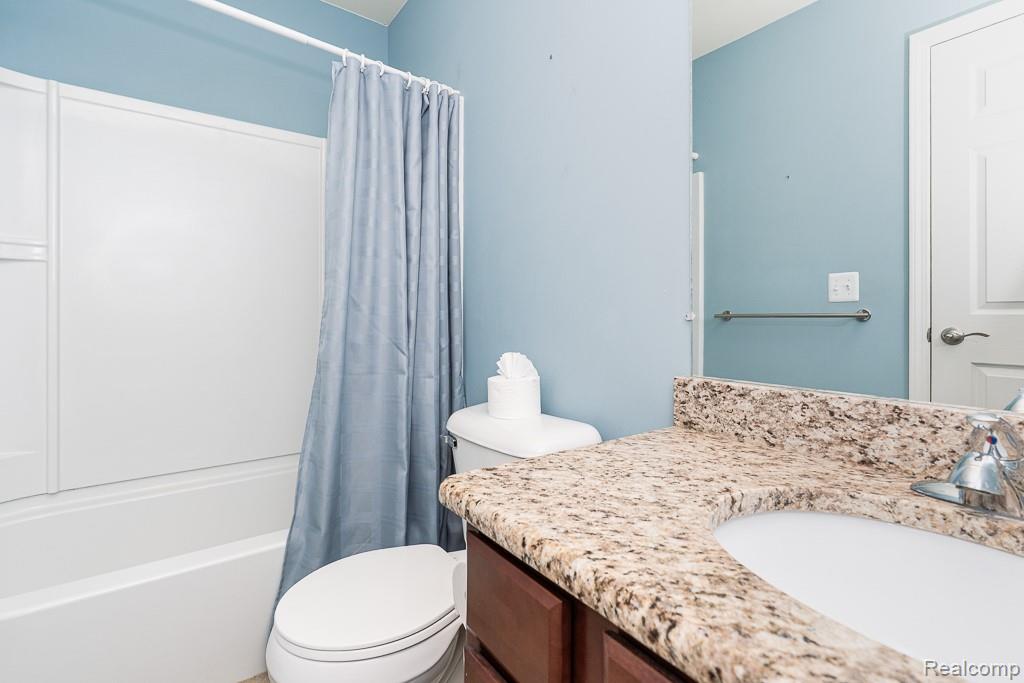 Warren City, Michigan 48092, United States, 3 Bedrooms Bedrooms, ,2 BathroomsBathrooms,Residential,Active,223418