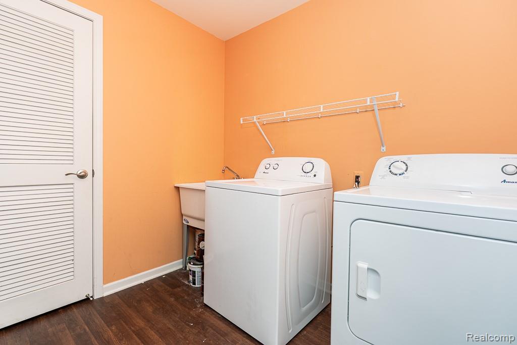 Warren City, Michigan 48092, United States, 3 Bedrooms Bedrooms, ,2 BathroomsBathrooms,Residential,Active,223418