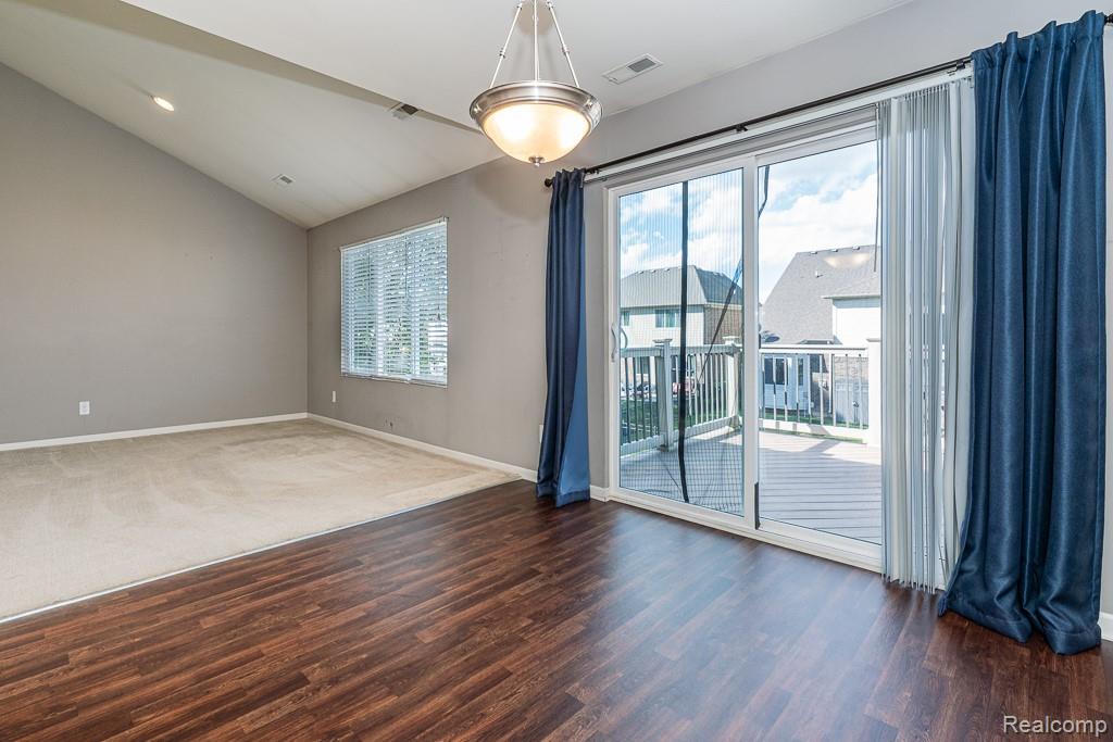 Warren City, Michigan 48092, United States, 3 Bedrooms Bedrooms, ,2 BathroomsBathrooms,Residential,Active,223418