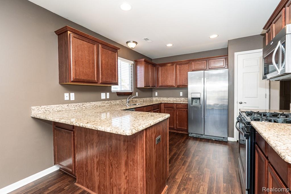 Warren City, Michigan 48092, United States, 3 Bedrooms Bedrooms, ,2 BathroomsBathrooms,Residential,Active,223418