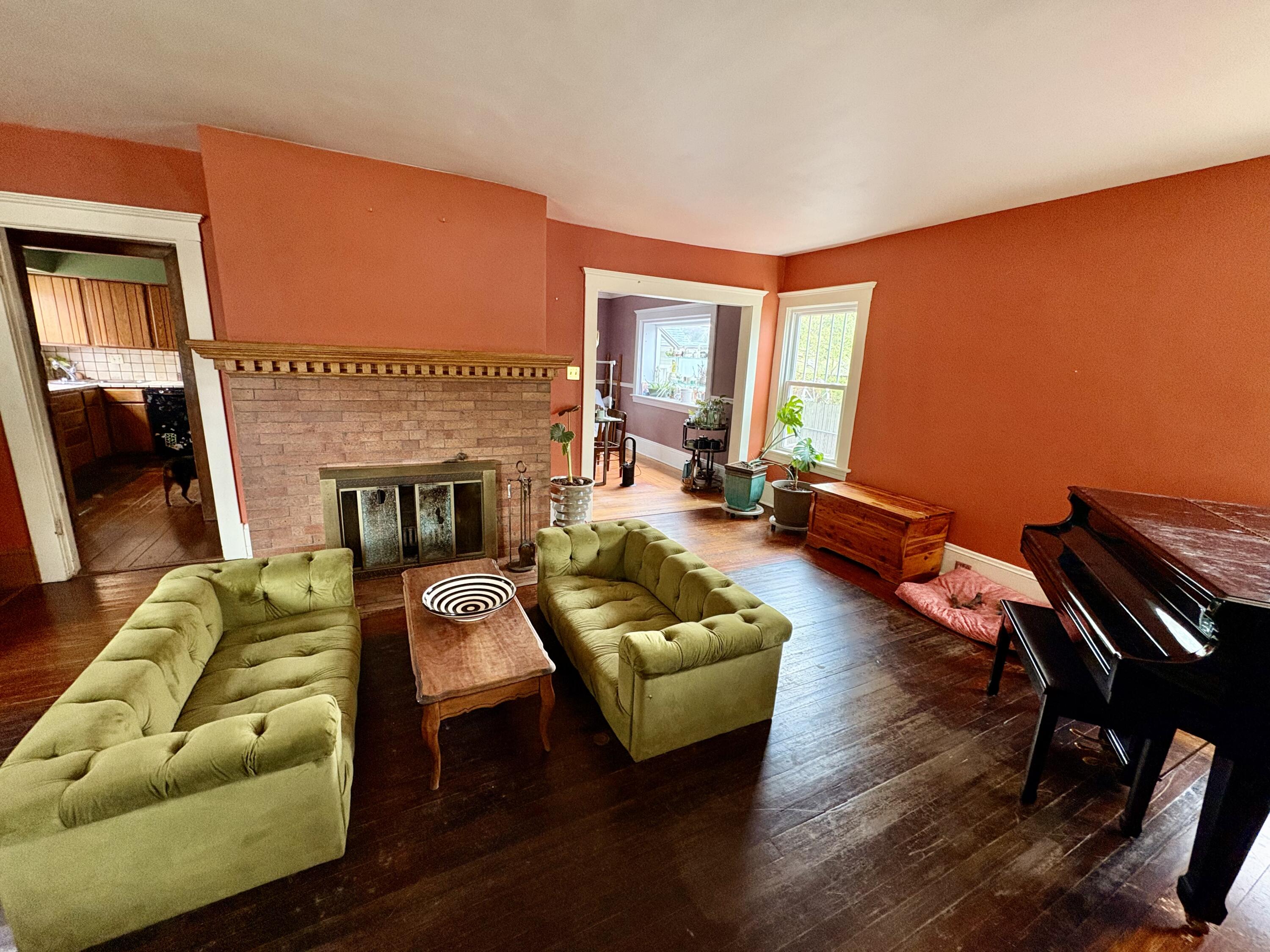 754 Oakridge Drive