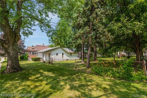 1489 Woodward Heights Ferndale City MI 48220
