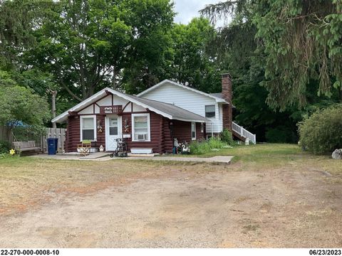 1016 E Colby Street Whitehall City MI 49461