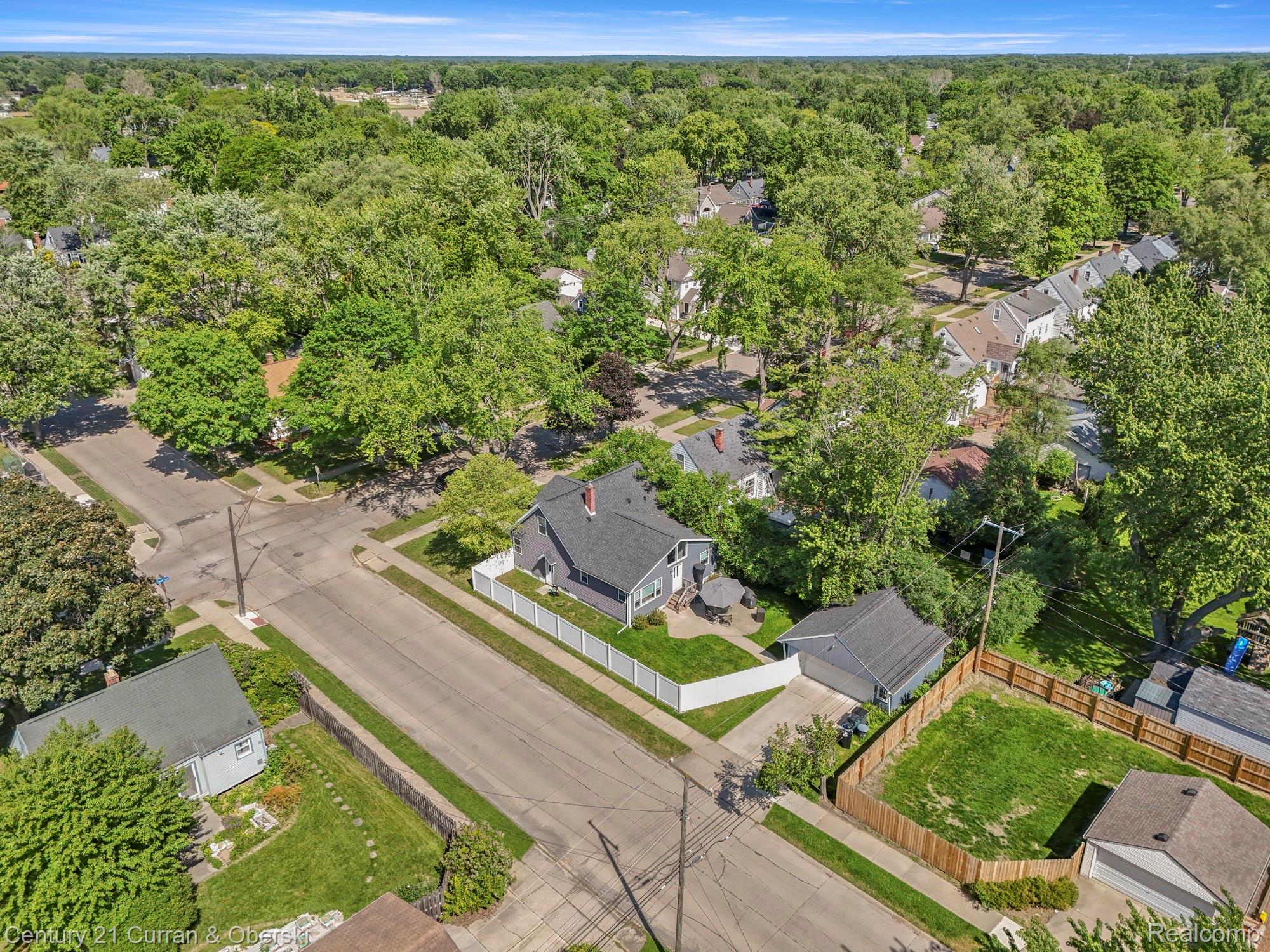 2012 Cummings Avenue