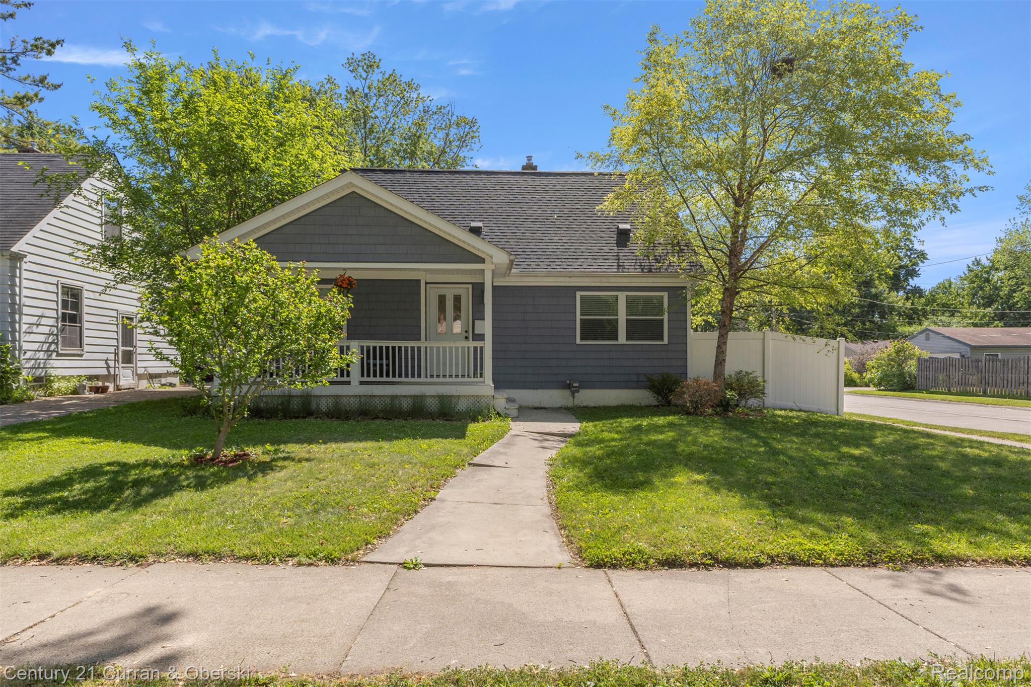 2012 Cummings Avenue