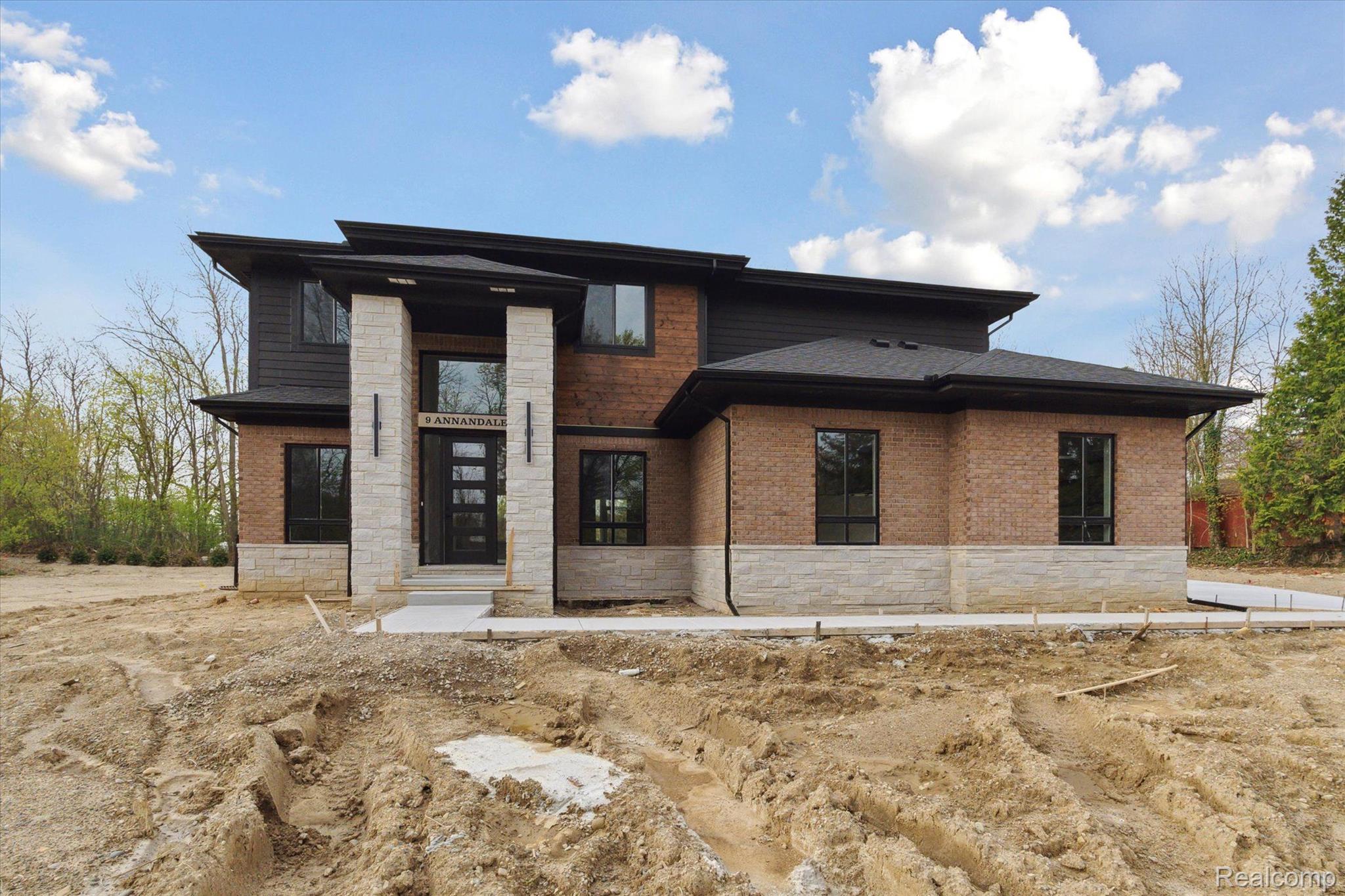 9 ANNANDALE