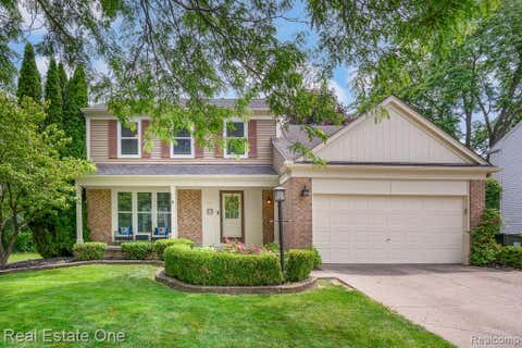 Photo of 606 Whitney Drive, Rochester Hills City, MI 48307 (MLS # 20261049287)